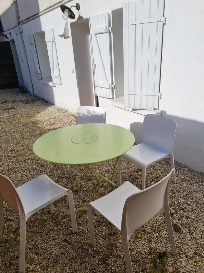 Appartement Calme Et Pratique. トゥール エクステリア 写真